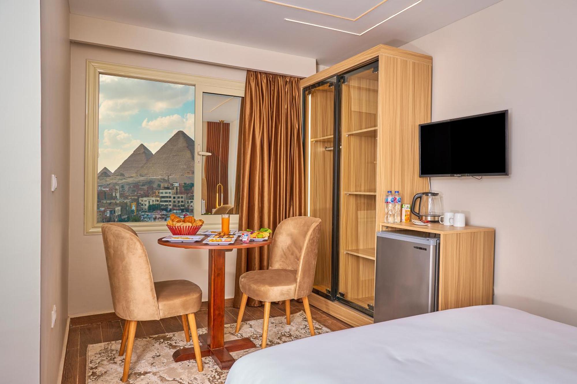 Auberge de jeunesse Rotana Pyramids View à Nazlet el-Sîsi Extérieur photo
