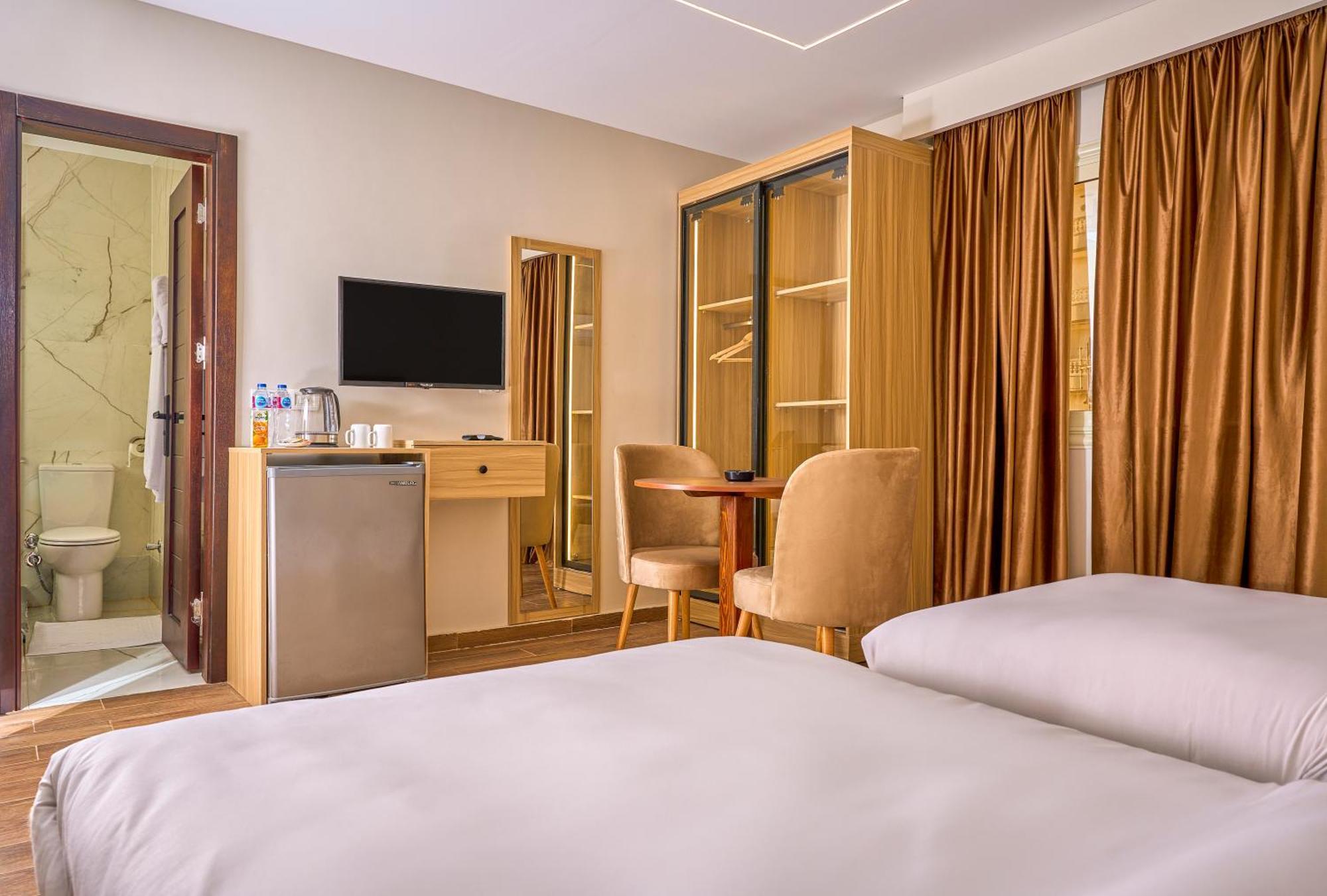 Auberge de jeunesse Rotana Pyramids View à Nazlet el-Sîsi Extérieur photo
