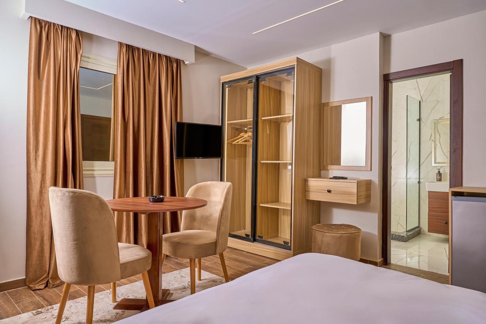 Auberge de jeunesse Rotana Pyramids View à Nazlet el-Sîsi Extérieur photo